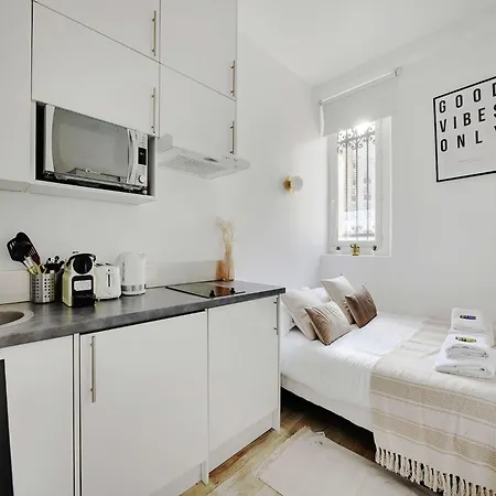 Superb 2p Ecole Militaire Eiffel Tower - Mobility Lease Semesterbostad Paris