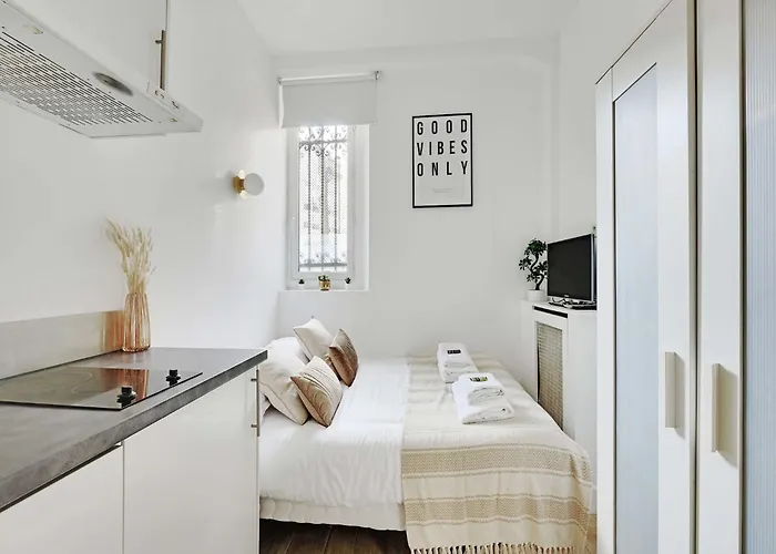Superb 2p Ecole Militaire Eiffel Tower - Mobility Lease Semesterbostad Paris