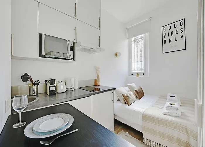 Superb 2p Ecole Militaire Eiffel Tower - Mobility Lease Paris