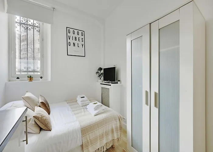 Superb 2p Ecole Militaire Eiffel Tower - Mobility Lease Semesterbostad