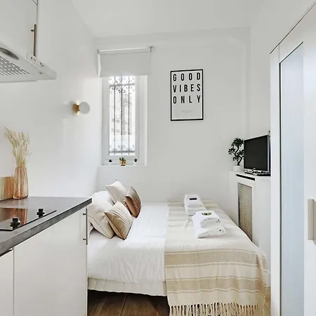 Superb 2p Ecole Militaire Eiffel Tower - Mobility Lease Feriehus Paris